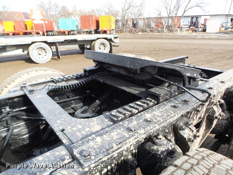 image for item DA0533 1999 Kenworth T800 semi truck