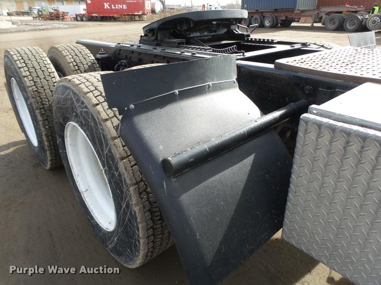 image for item DA0533 1999 Kenworth T800 semi truck