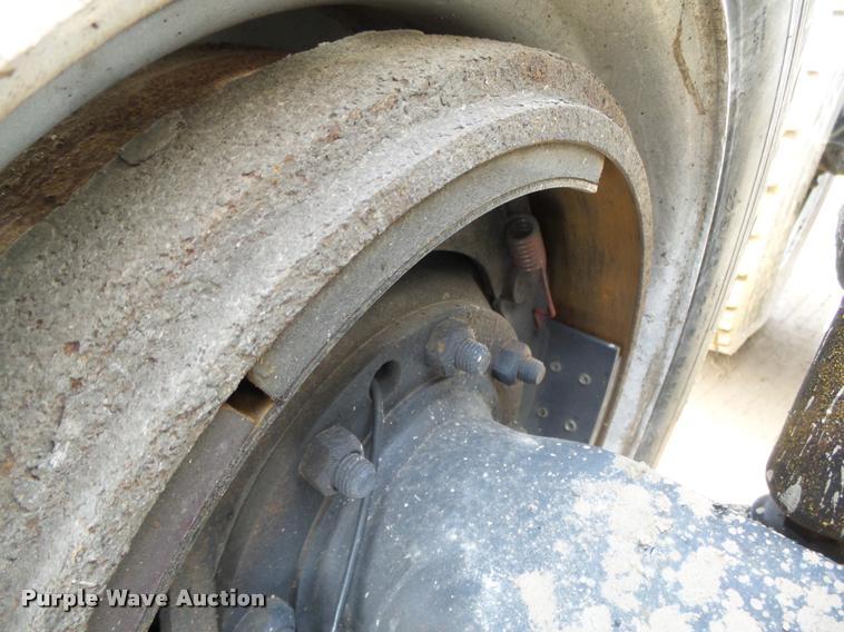 image for item DA0533 1999 Kenworth T800 semi truck