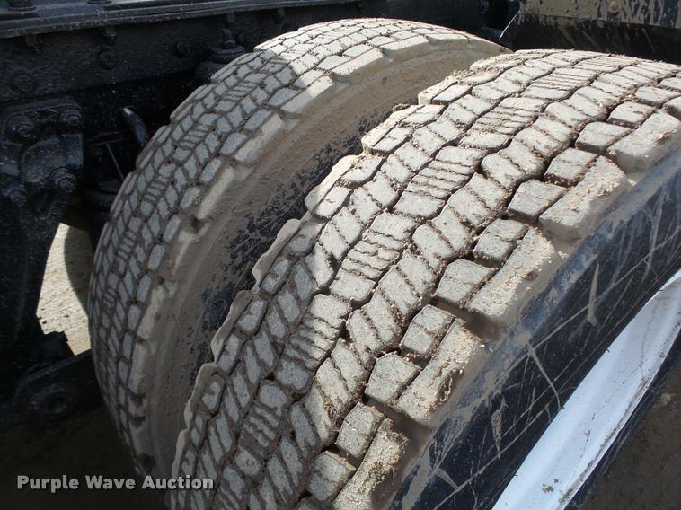 image for item DA0533 1999 Kenworth T800 semi truck