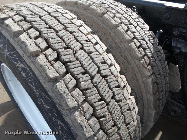 image for item DA0533 1999 Kenworth T800 semi truck