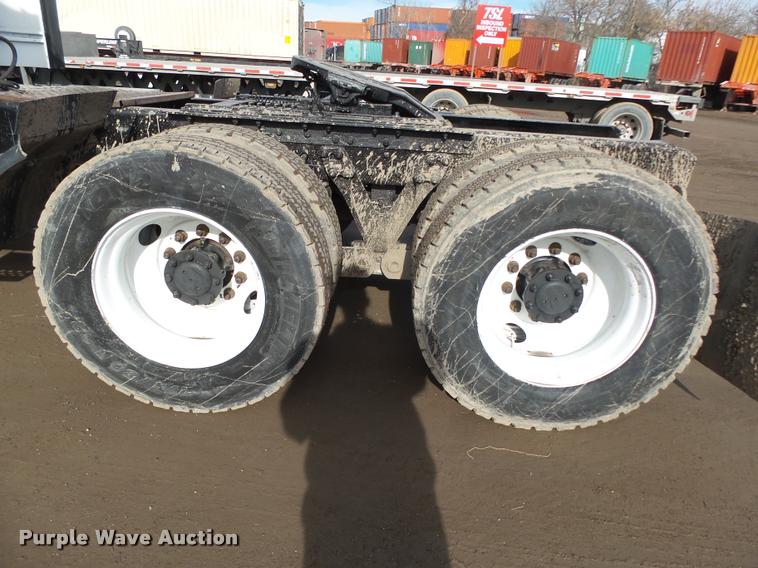 image for item DA0533 1999 Kenworth T800 semi truck