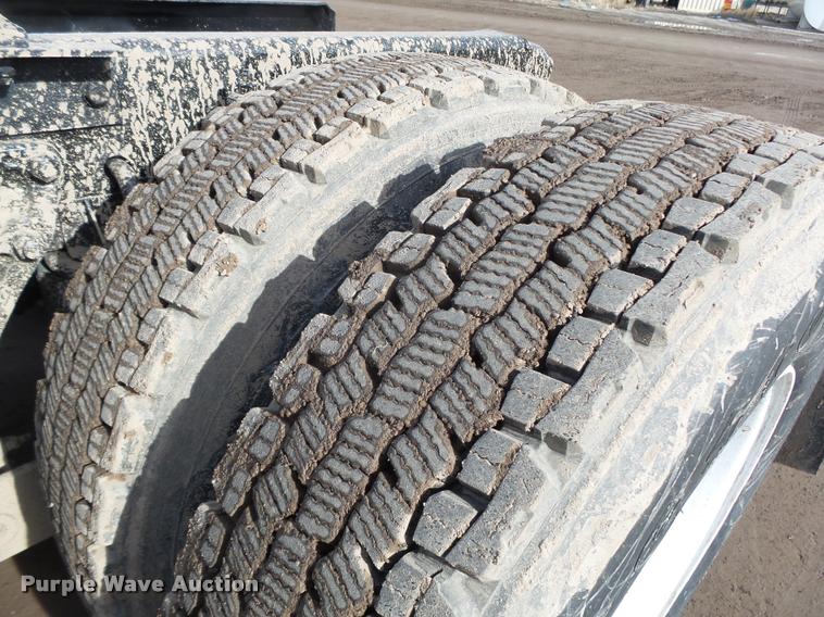 image for item DA0533 1999 Kenworth T800 semi truck