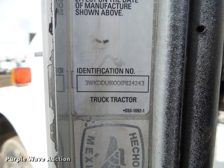 image for item DA0533 1999 Kenworth T800 semi truck