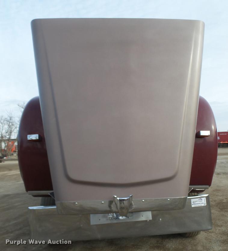 image for item DA0534 2002 Freightliner Classic XL FLD120 semi truck