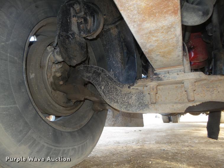 image for item DA0534 2002 Freightliner Classic XL FLD120 semi truck