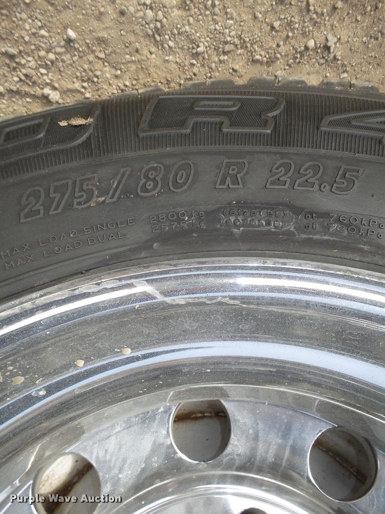 image for item DA0534 2002 Freightliner Classic XL FLD120 semi truck