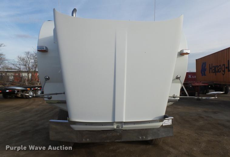 image for item DA0537 2000 Kenworth T800 semi truck