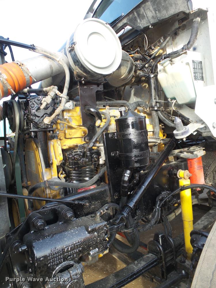 image for item DA0537 2000 Kenworth T800 semi truck