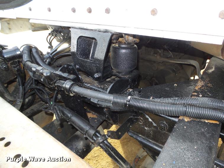 image for item DA0537 2000 Kenworth T800 semi truck