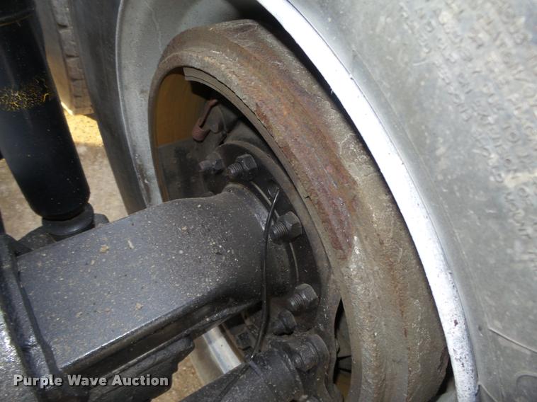 image for item DA0537 2000 Kenworth T800 semi truck