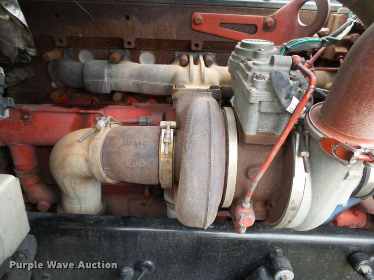 image for item DA2521 2010 Peterbilt 387 semi truck