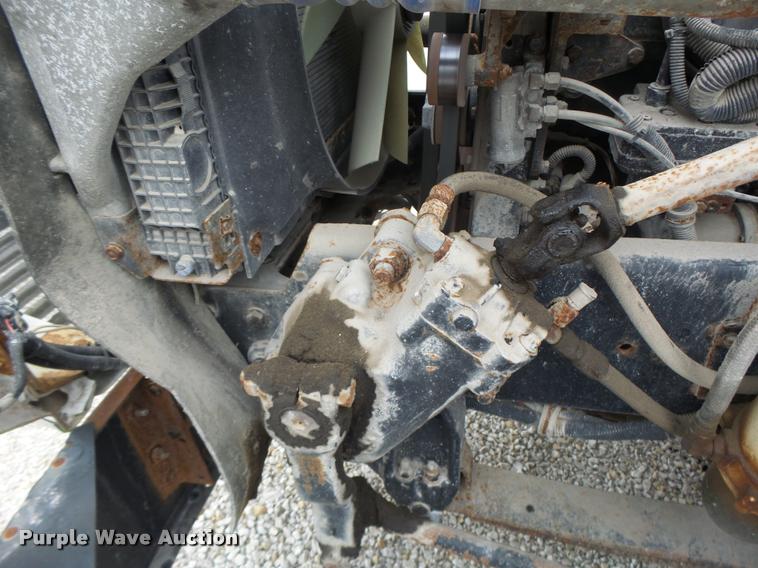 image for item DA3256 2000 Freightliner FLD112SD semi truck