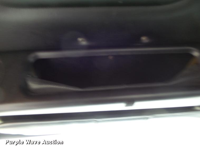 image for item DA3256 2000 Freightliner FLD112SD semi truck