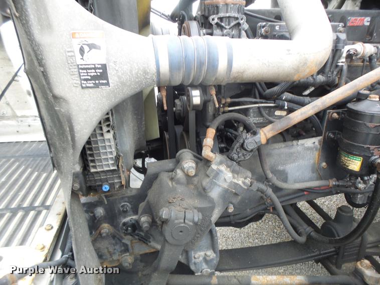 image for item DA3263 2000 Freightliner FLD semi truck