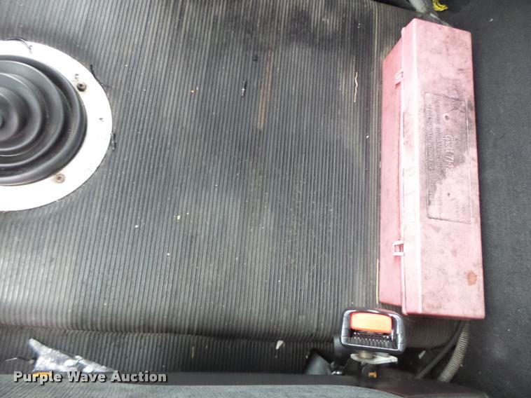 image for item DA3263 2000 Freightliner FLD semi truck