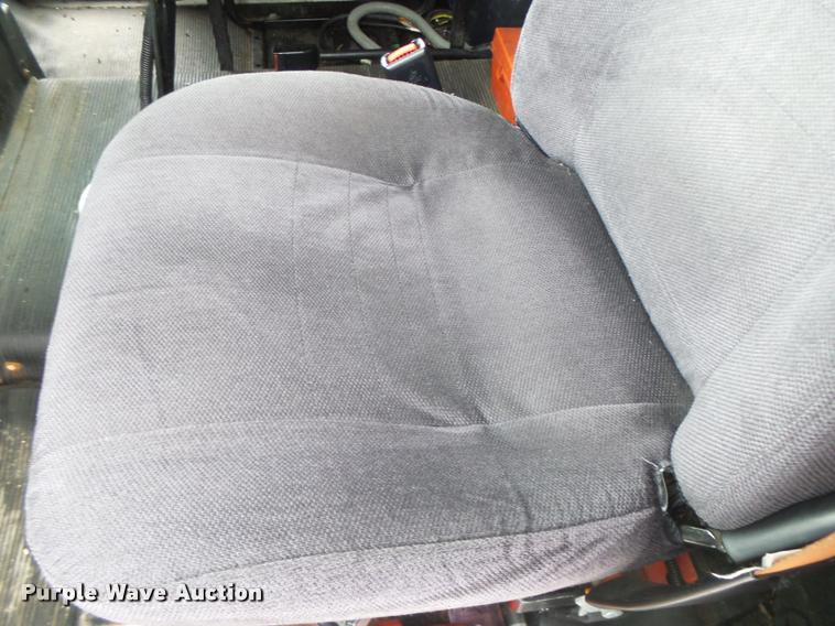 image for item DA3264 1998 Freightliner FLD semi truck