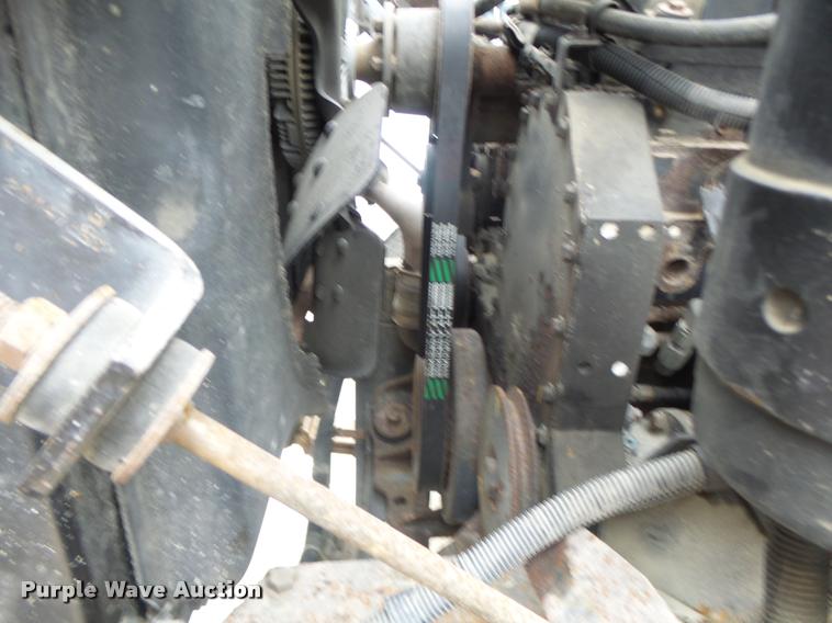 image for item DA3265 1995 International 8100 semi truck