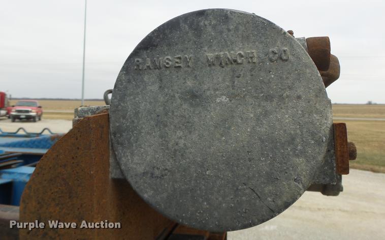 image for item DA3269 1993 Kalyn car carrier trailer