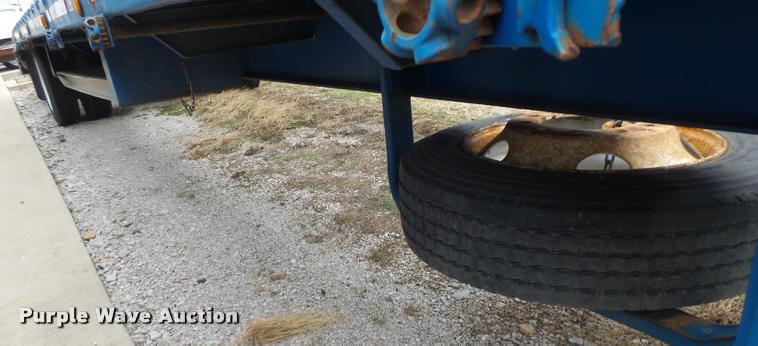 image for item DA3269 1993 Kalyn car carrier trailer