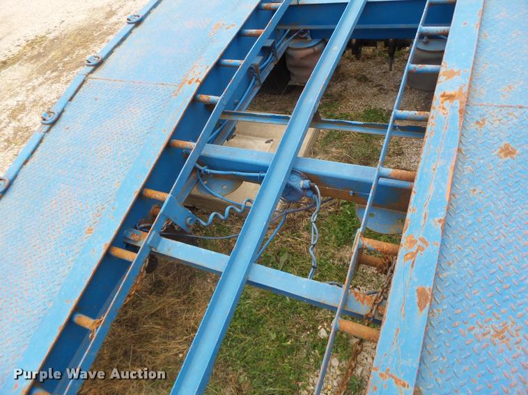 image for item DA3269 1993 Kalyn car carrier trailer