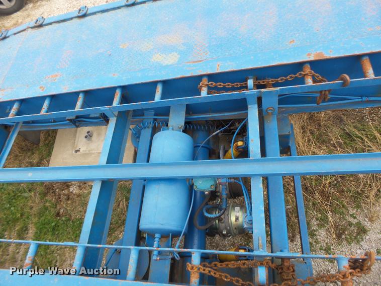 image for item DA3269 1993 Kalyn car carrier trailer