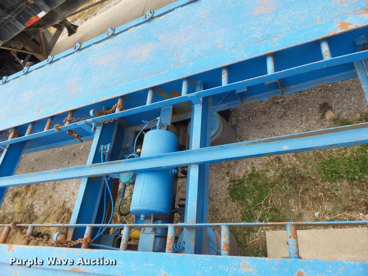 image for item DA3269 1993 Kalyn car carrier trailer