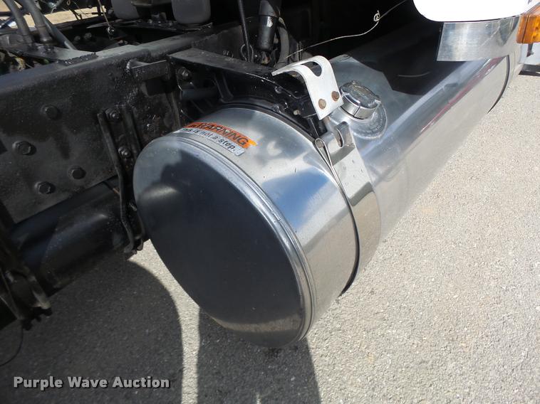 image for item DA3271 1998 Freightliner FLD semi truck