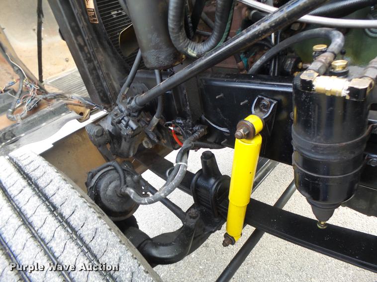 image for item DA3271 1998 Freightliner FLD semi truck