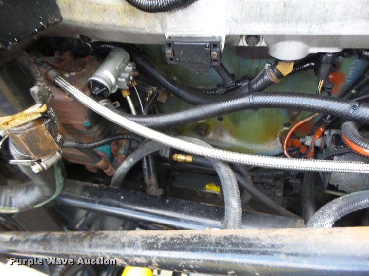 image for item DA3271 1998 Freightliner FLD semi truck