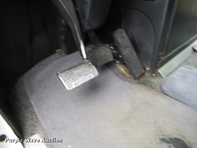 image for item DA3271 1998 Freightliner FLD semi truck