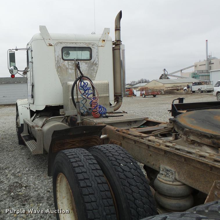 image for item DA3280 1987 Freightliner FLC-64T semi truck