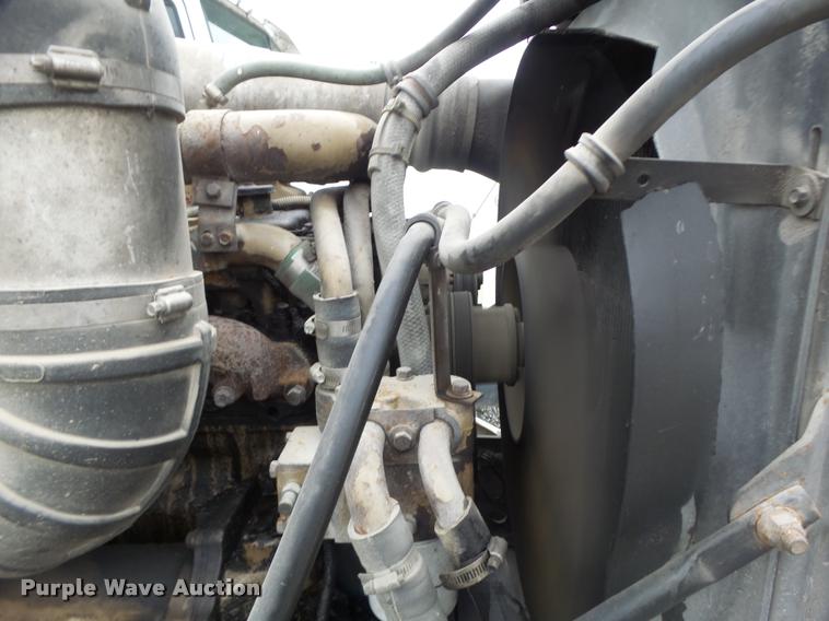 image for item DA3280 1987 Freightliner FLC-64T semi truck