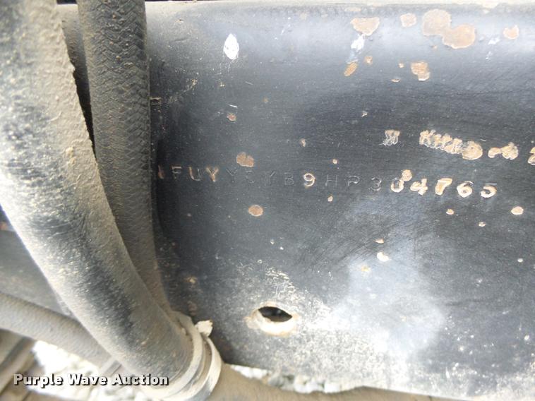 image for item DA3280 1987 Freightliner FLC-64T semi truck