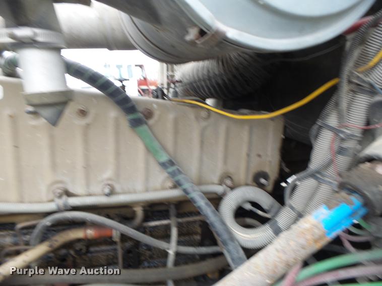 image for item DA3280 1987 Freightliner FLC-64T semi truck