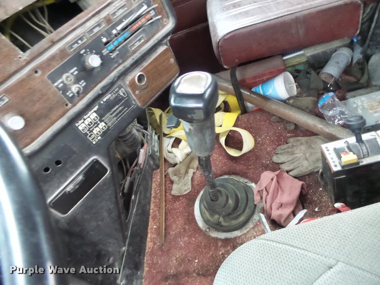 image for item DA3280 1987 Freightliner FLC-64T semi truck