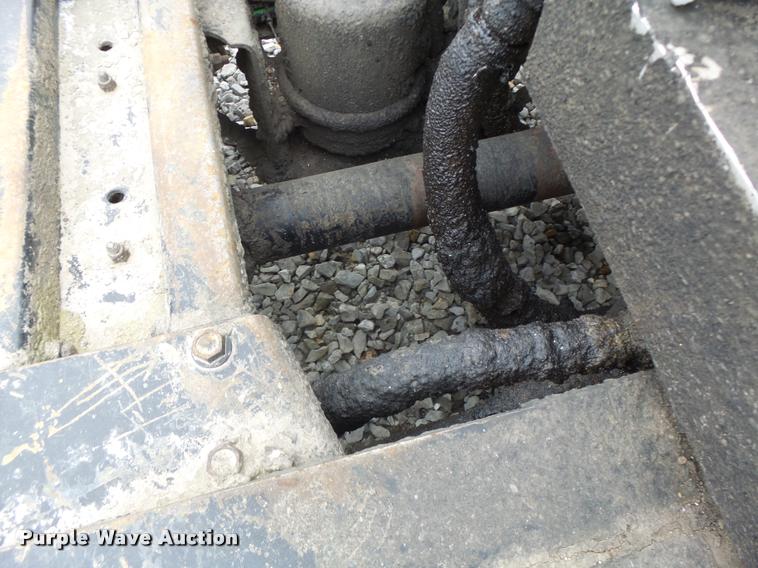 image for item DA3281 1996 Volvo WG semi truck