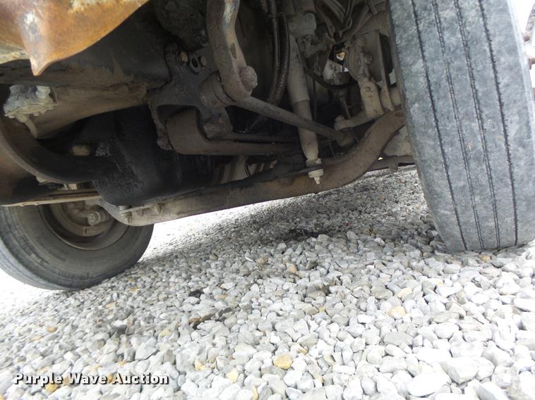 image for item DA3281 1996 Volvo WG semi truck