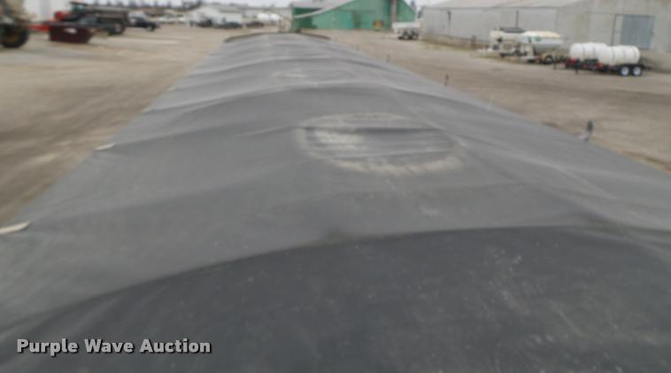 image for item DA3311 1989 Wilson DWB-2000 double hopper grain trailer