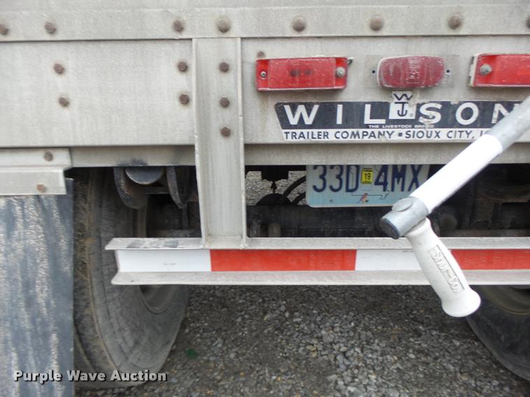 image for item DA3311 1989 Wilson DWB-2000 double hopper grain trailer