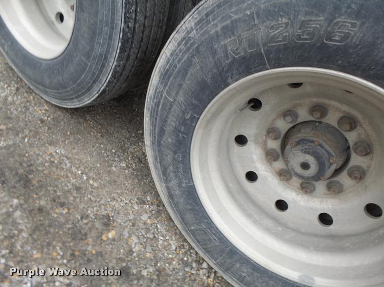 image for item DA3311 1989 Wilson DWB-2000 double hopper grain trailer