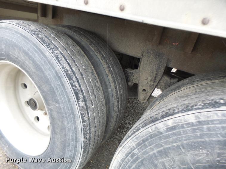 image for item DA3311 1989 Wilson DWB-2000 double hopper grain trailer