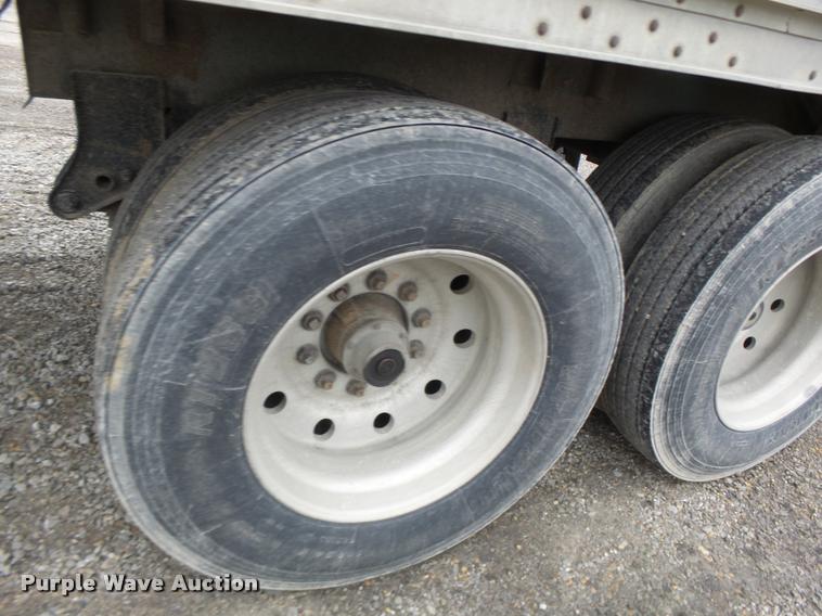 image for item DA3311 1989 Wilson DWB-2000 double hopper grain trailer