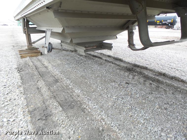 image for item DA3311 1989 Wilson DWB-2000 double hopper grain trailer