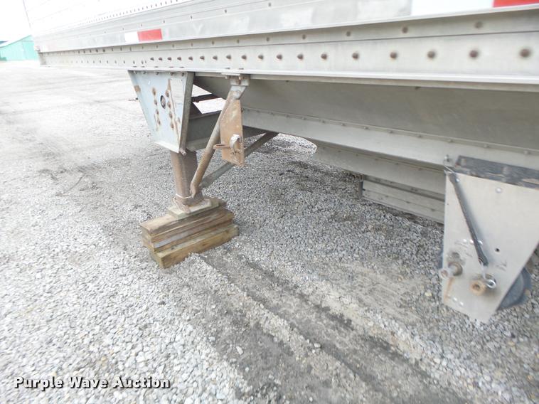 image for item DA3311 1989 Wilson DWB-2000 double hopper grain trailer