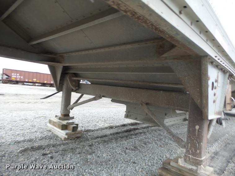 image for item DA3311 1989 Wilson DWB-2000 double hopper grain trailer