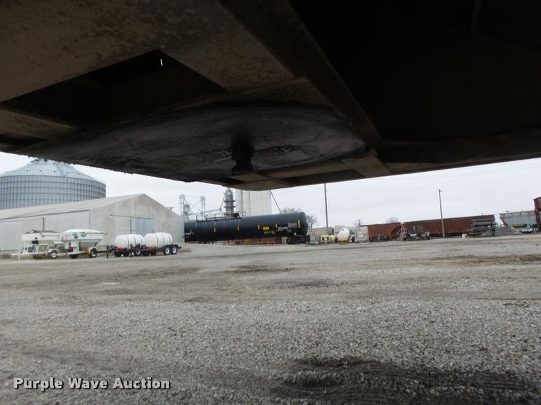 image for item DA3311 1989 Wilson DWB-2000 double hopper grain trailer