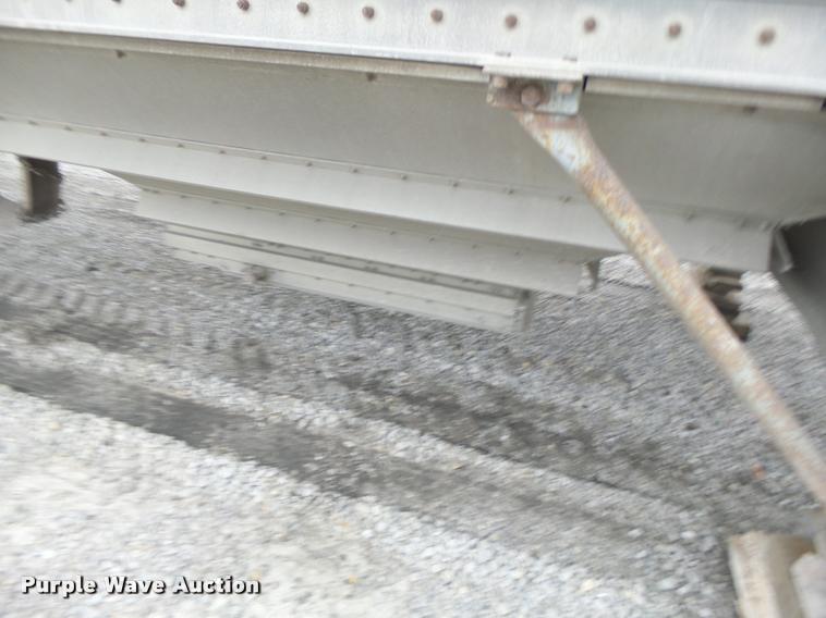 image for item DA3311 1989 Wilson DWB-2000 double hopper grain trailer
