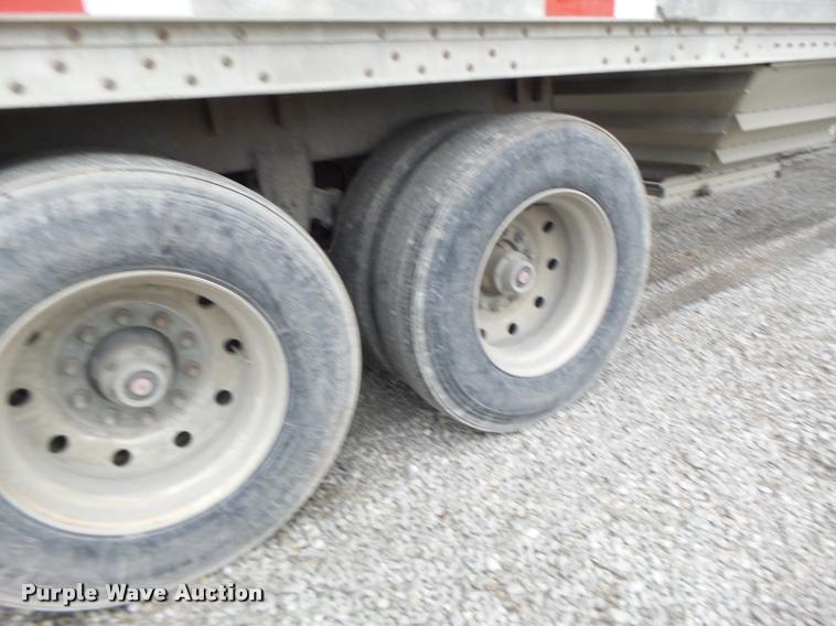 image for item DA3311 1989 Wilson DWB-2000 double hopper grain trailer