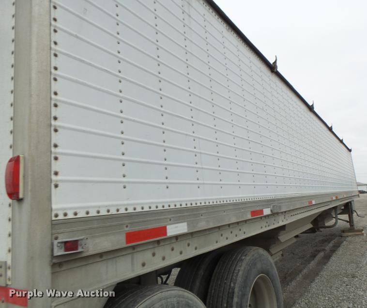 image for item DA3311 1989 Wilson DWB-2000 double hopper grain trailer